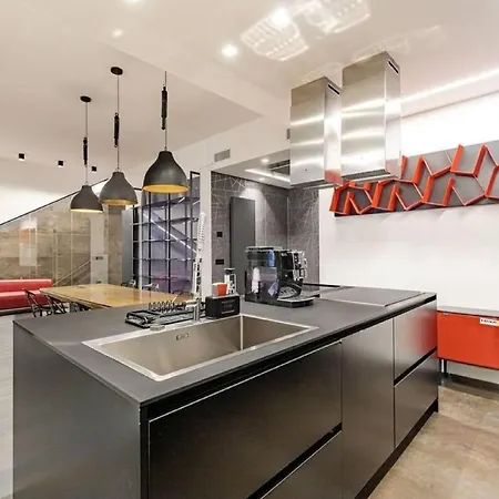 Nyaraló Stylish 4-bedroom In *