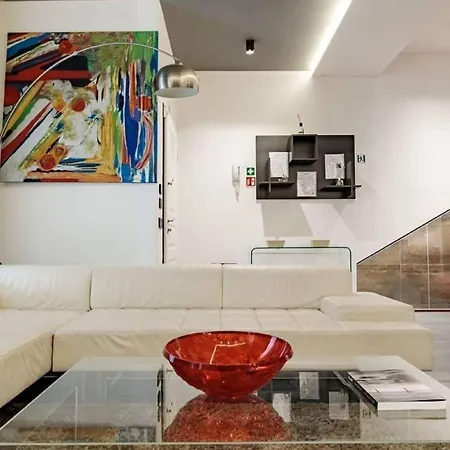 Nyaraló Stylish 4-bedroom In Milánó