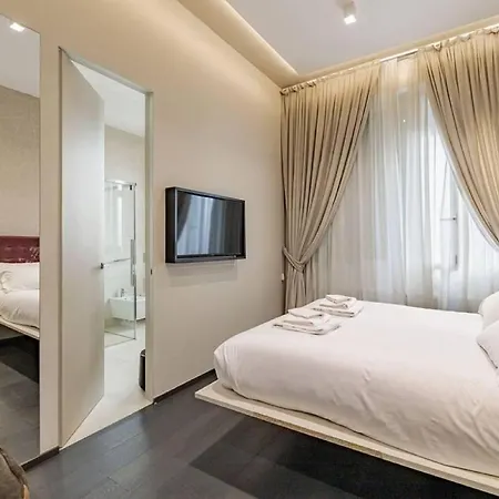 Stylish 4-bedroom In Nyaraló *