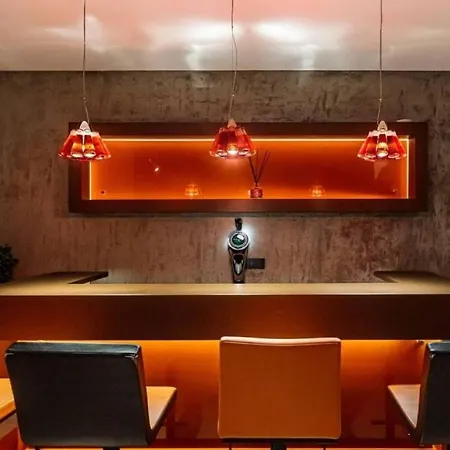 Stylish 4-bedroom In Milánó
